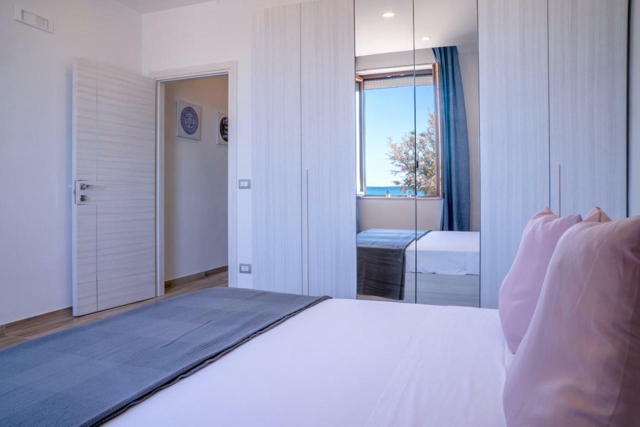 Sea Window Room Σαλέρνο Εξωτερικό φωτογραφία