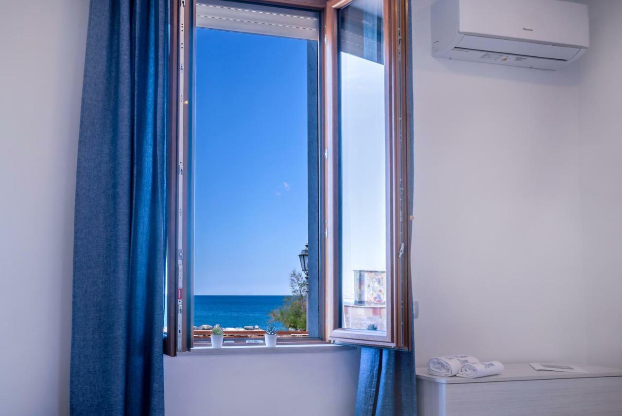 Sea Window Room Σαλέρνο Εξωτερικό φωτογραφία